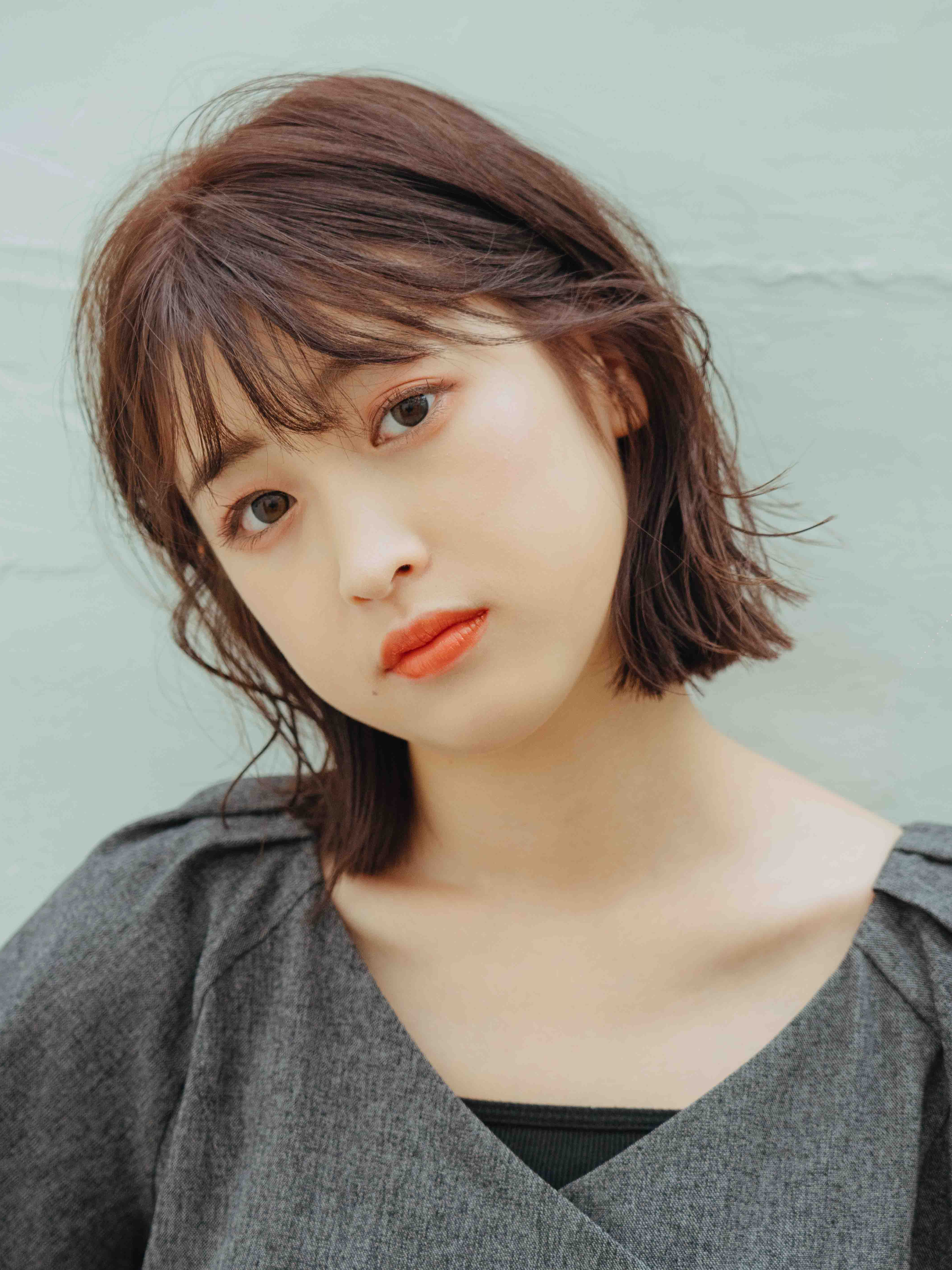 切りっぱなしボブスタイル